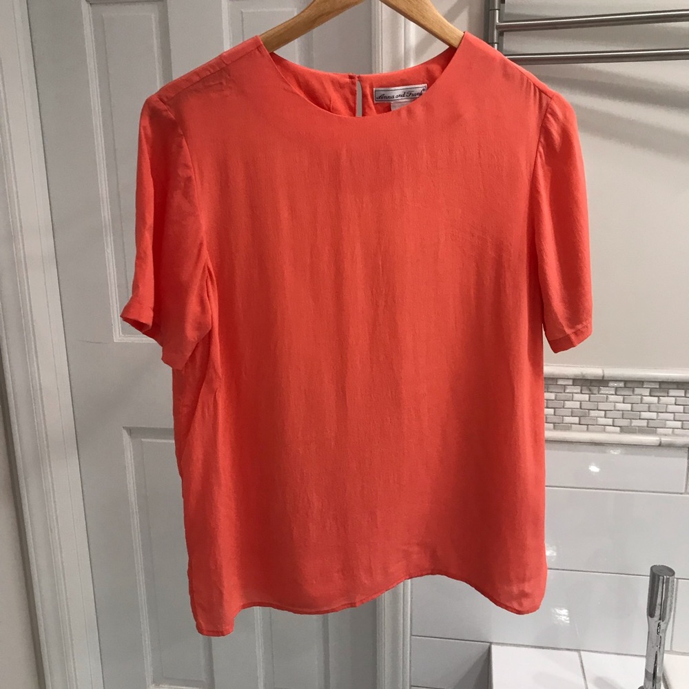 Anna and Frank Silk Coral Top Sz M
